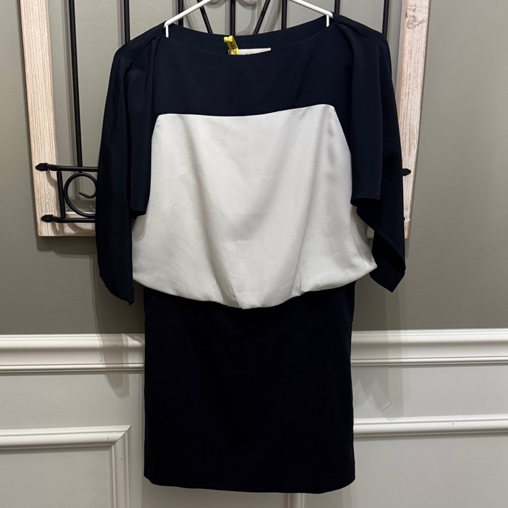 LOFT Ann Taylor Dark Blue and Cream Long Sleeve mini Dress 0P - Picture 1 of 7